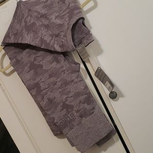 Gymshark camo seamless set